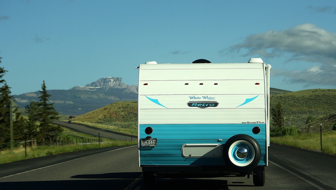 Wheel Estate: Full-Time Living in Camper Trailers and Fifth Wheels